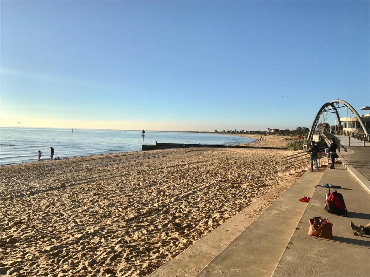 By The Beach Frankston Bagian luar foto